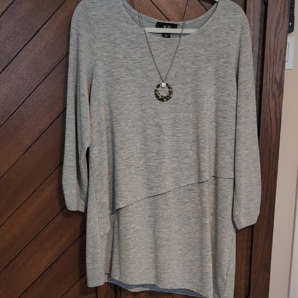 AGB Gray Asymmetrical 3/4 Sleeve Tunic